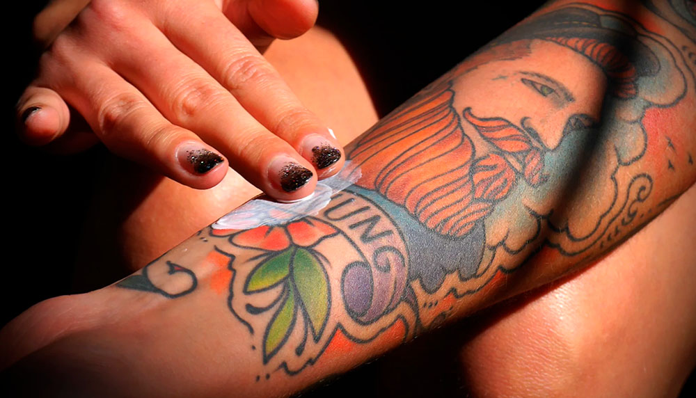 Как сохранить красоту и здоровье татуировки: советы от профессионалов
